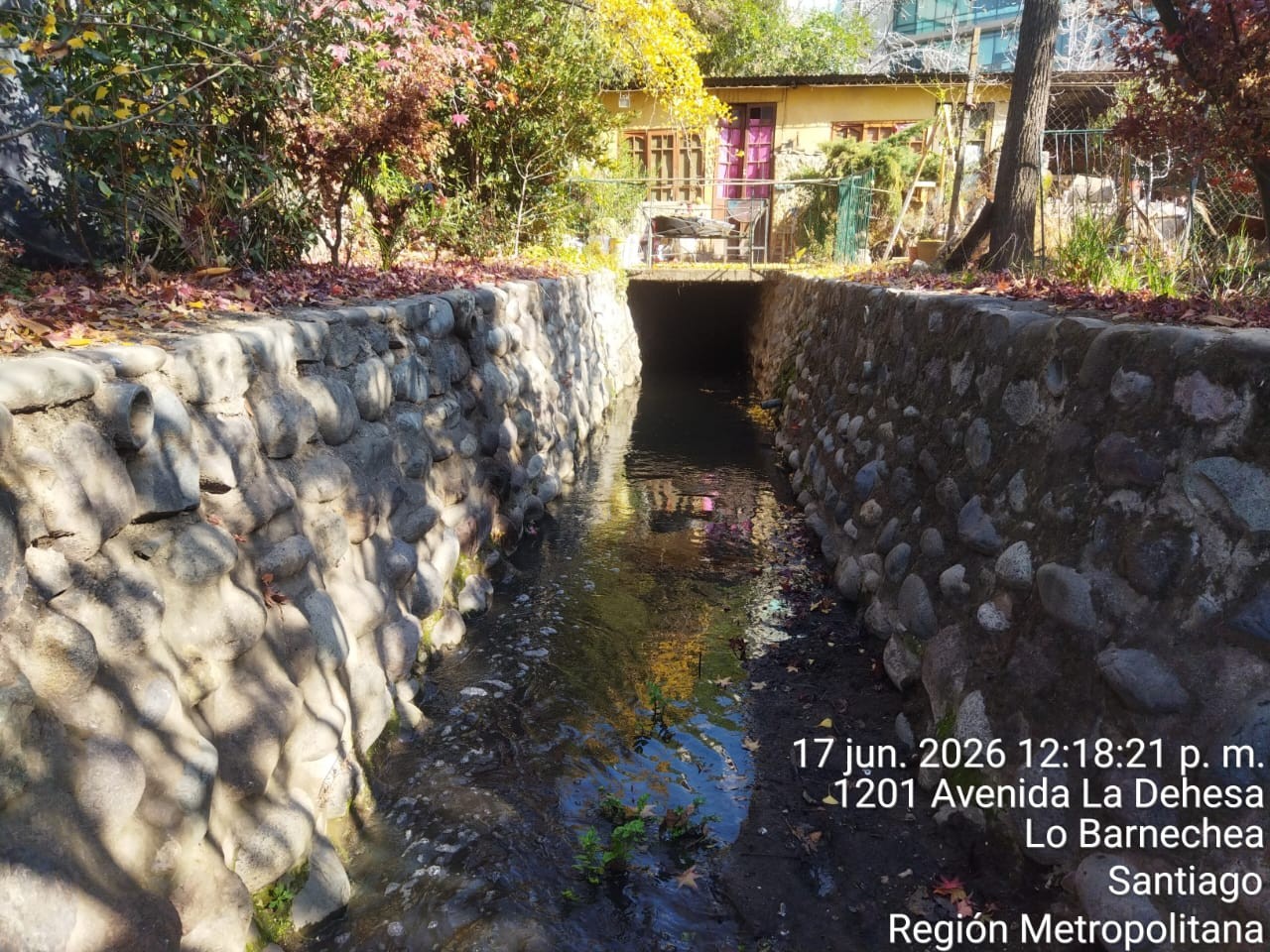 1201 Av. La Dehesa — entrada de la cámara subterránea